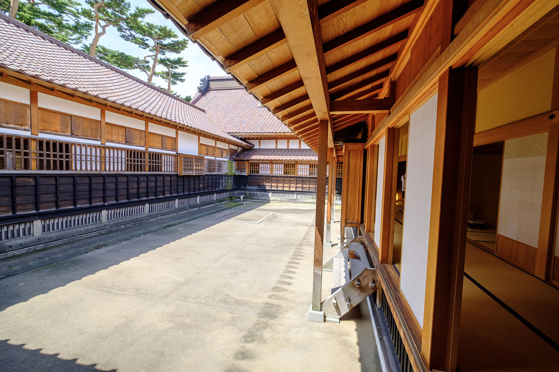 箱館奉行所內部 中庭 (2024)