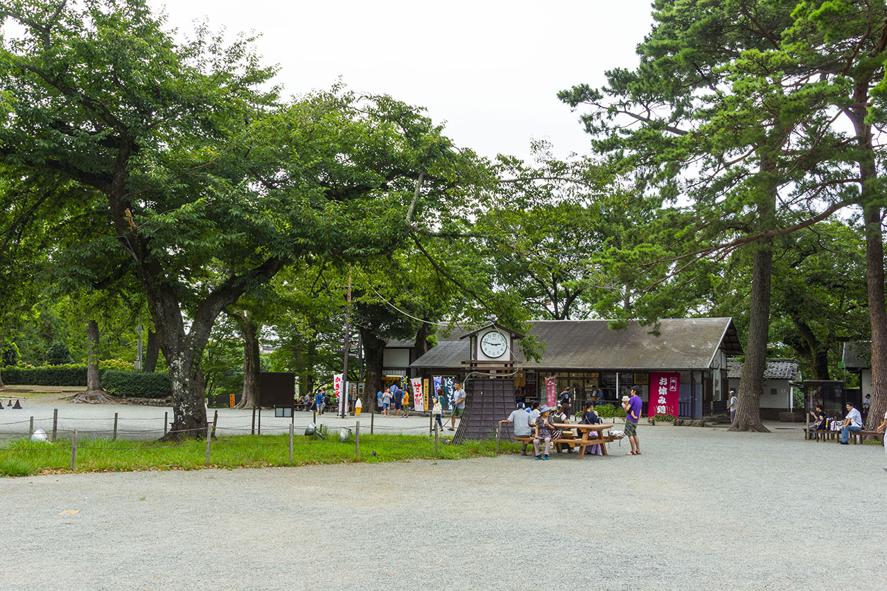 本丸茶屋 (2019)