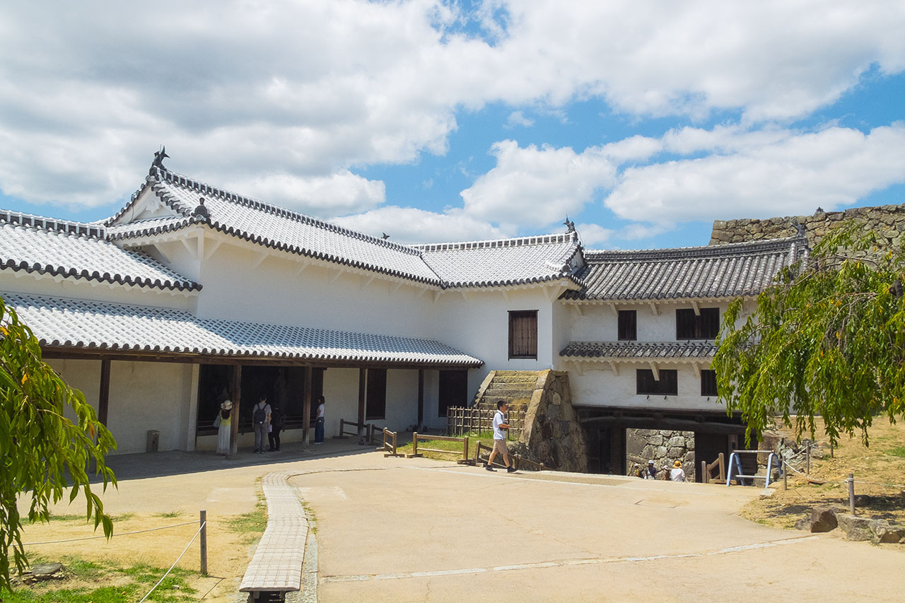 ぬの門(櫓門) (2018)