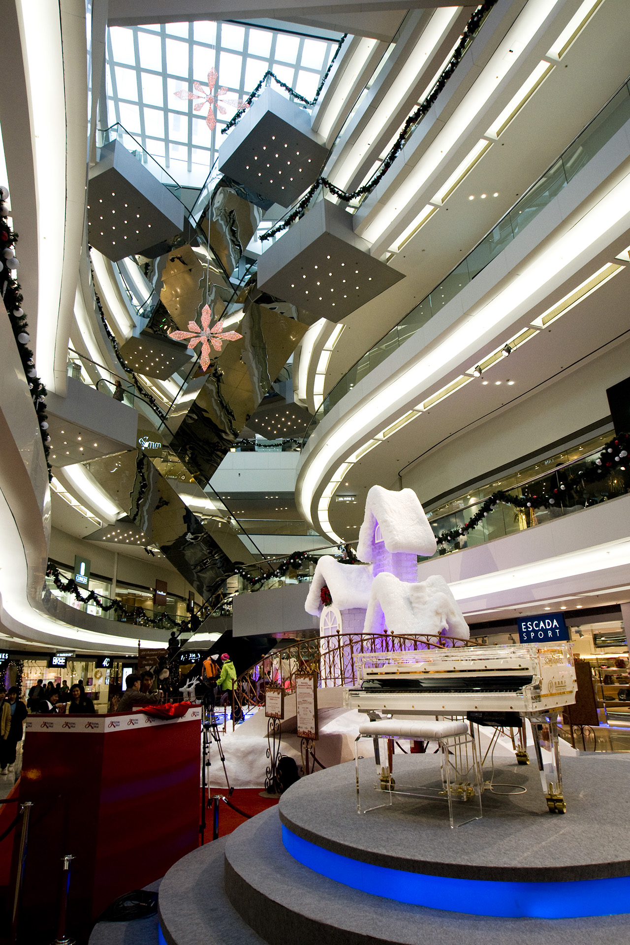 Festival Walk, Kowloon Tong (2007)